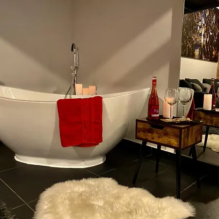 Kiraly Street , Stylish * Budapest